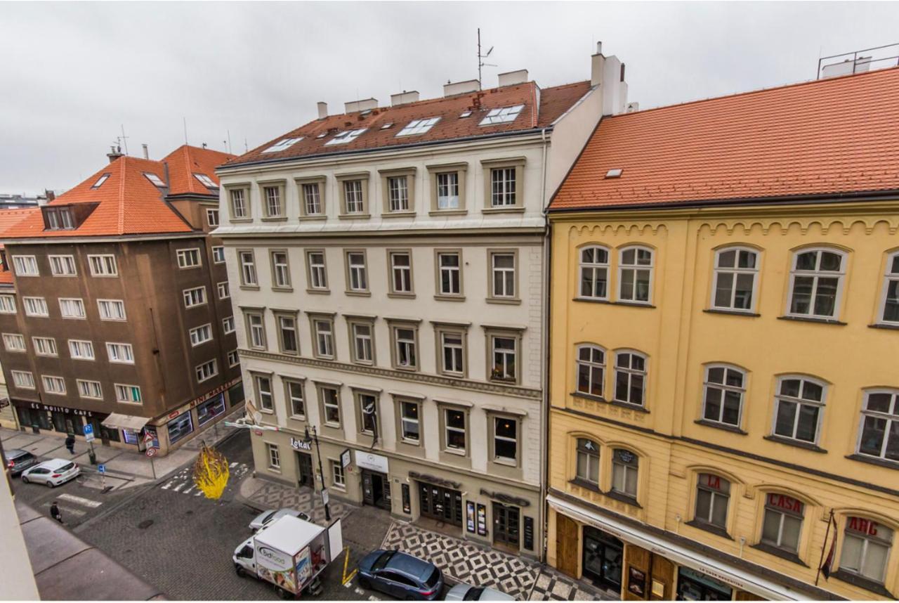 Cosy Flat In The Heart Of Prague Apartment Bagian luar foto