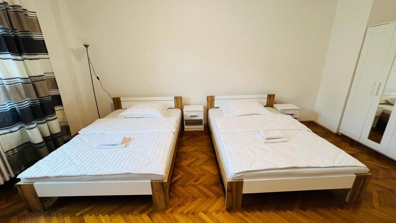Cosy Flat In The Heart Of Prague Apartment Bagian luar foto